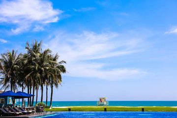 海边游泳池