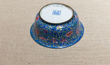 铜胎画珐琅花卉纹碗