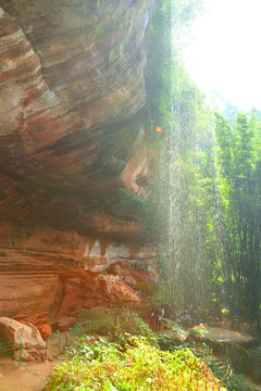 赤水红石野谷飞雨岩瀑布