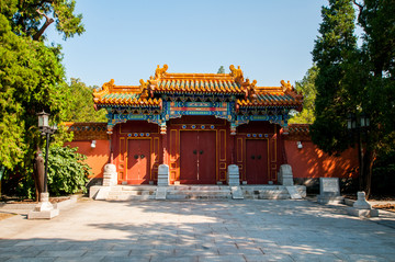 北京西黄寺清净化成塔院垂花门