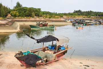 海边渔船