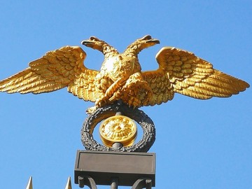 俄罗斯雕塑双头鹰