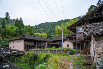 老山村