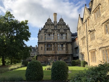 牛津大学文学院