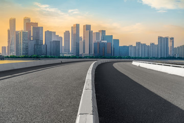 道路地面和杭州钱江新城建筑群