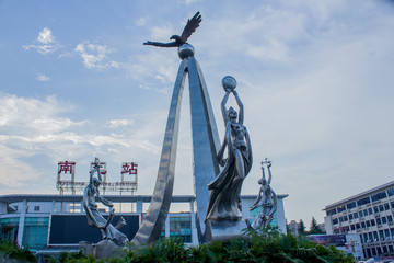 南充嘉陵江女神雕像