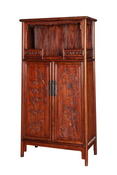 中式红木雕花衣柜