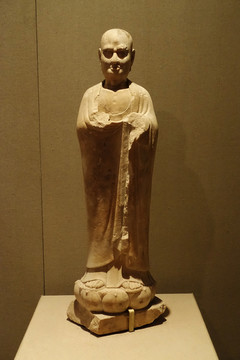 唐代白石雕释迦立像