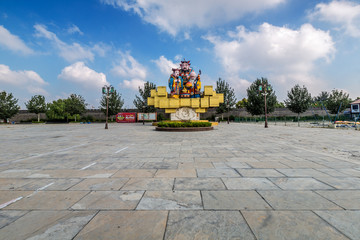 杨家埠福禄寿雕塑广场