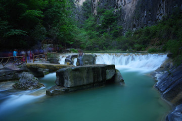 八泉峡风光