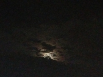 云彩和月光