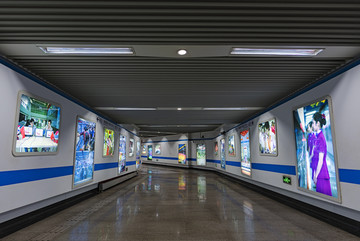 地铁站走廊