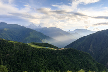 丹巴顶果山雍忠佐钦岭寺草甸