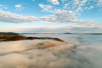 航拍山岭云雾风景