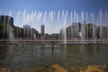 公园喷泉