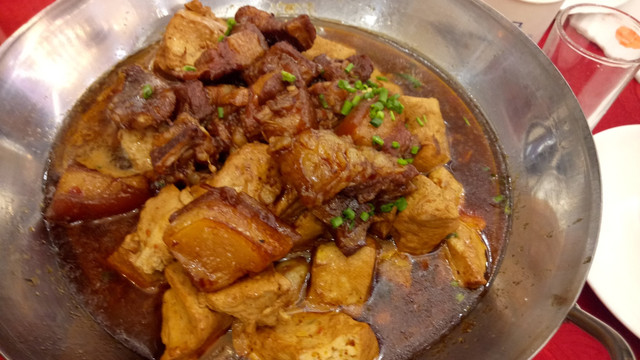 肉烧豆腐