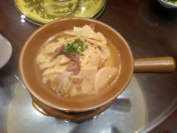 冬笋炖腊肉