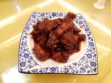 红烧排骨