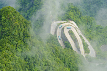 张家界天门山盘山公路