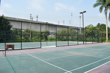 羽毛球场和网球场陈屋贝