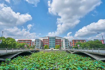 上海中医药大学