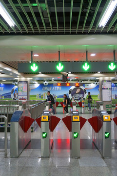 北京地铁站天安门东站检票口