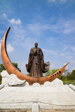 汪大渊铜雕塑像