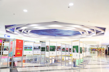 展架橱窗