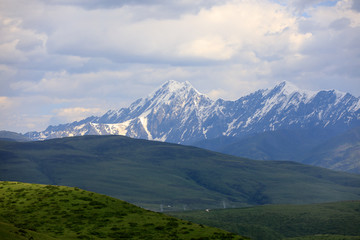 甘孜风光高原草甸雪山