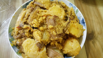 土豆炖排骨