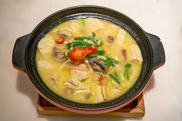 古法虾干炖豆腐