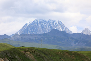 甘孜风光塔公草原远眺亚拉雪山