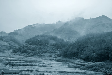 水墨山