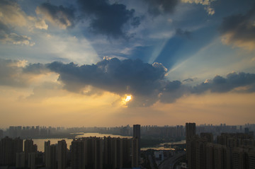 武汉夏日城市夕阳风光