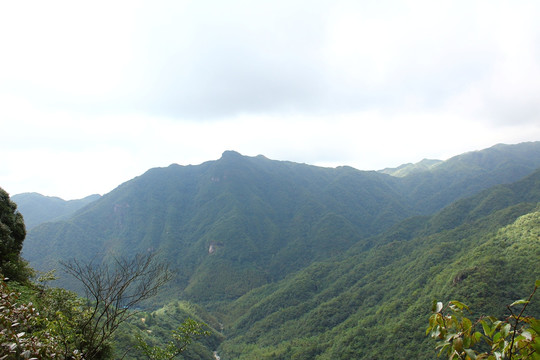 茶坪石羊山山脉