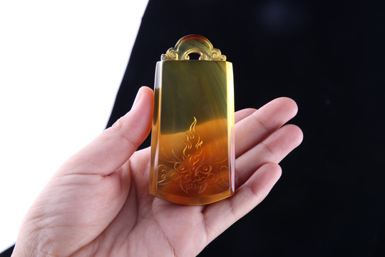 精品缅甸琥珀