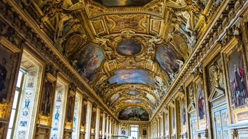 卢浮宫内景壁画