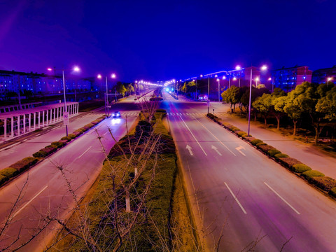 道路夜景