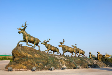 鹿群雕塑