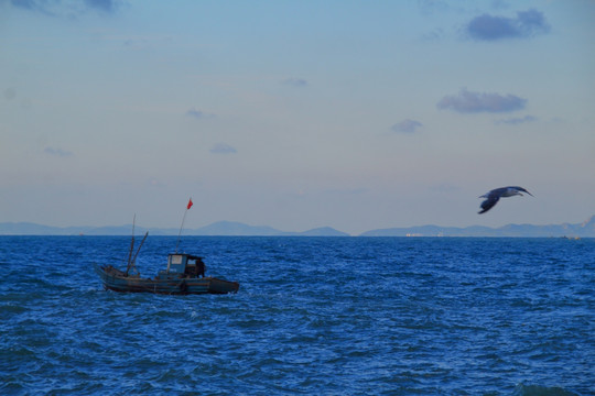 海上的小船