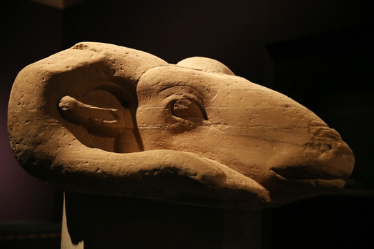 埃及羊造型神像