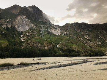 洪水高山独库公路