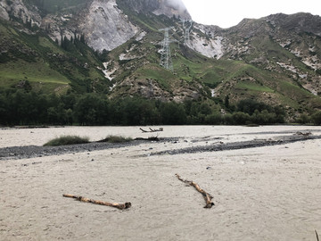 洪水高山独库公路