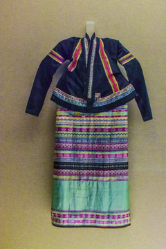 傣族女服