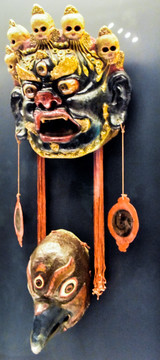 藏族彩漆跳神面具