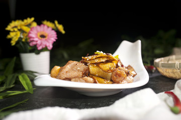杏鲍菇炒牛肉