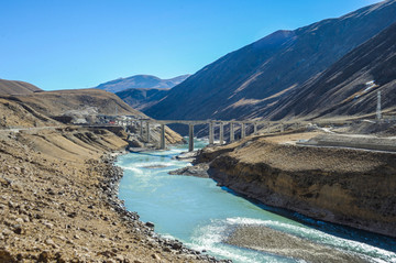 西藏路桥工程