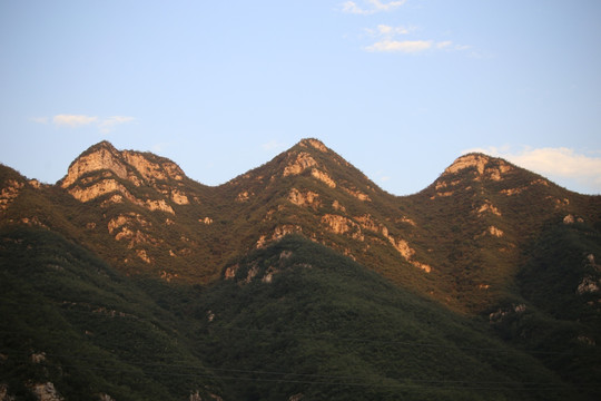 北京郊区群山