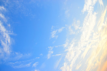 天空云朵黄昏晚霞