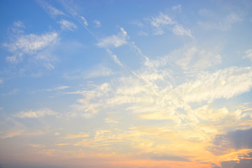 蓝天黄昏天空